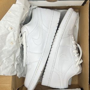 Men’s White Air Jordan 1 Low Size 10.5